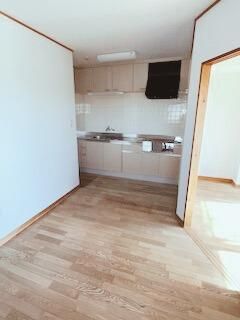 �y�����E���r���O�z�@