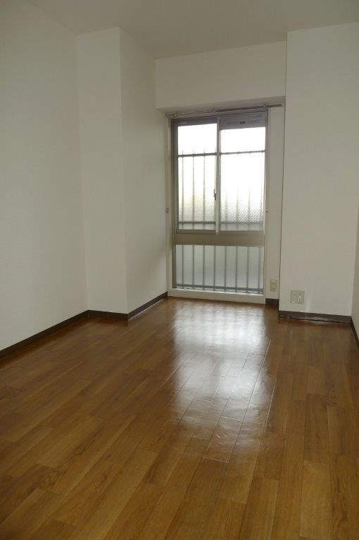 �y�Q���z�@