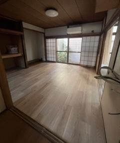 �y���ԁE���r���O�z�@