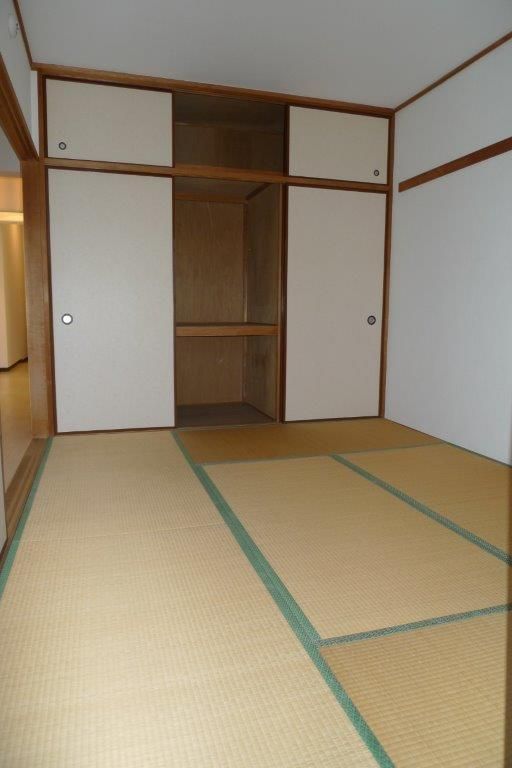 �y�����E���r���O�z�@