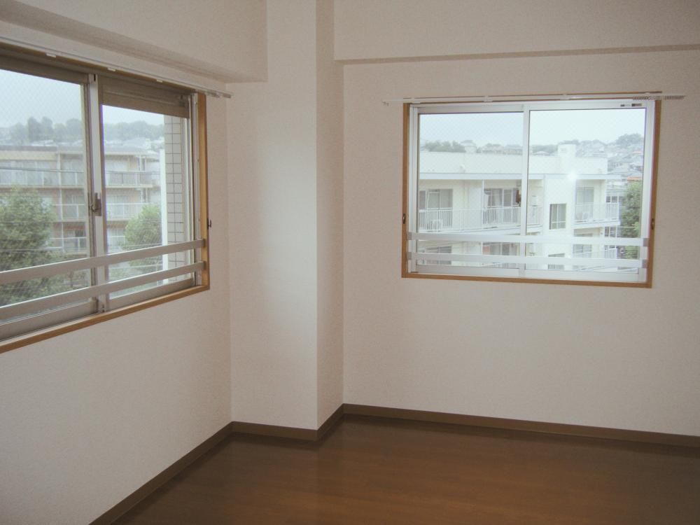 �y�Q���z�@