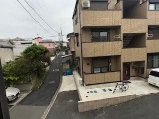 �y���]�z�@