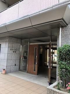 �y�G���g�����X�z�@