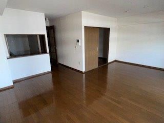 �y���ԁE���r���O�z�@