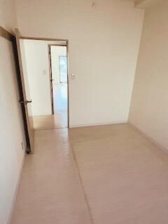 �y�Q���z�@