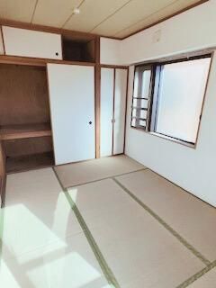 �y�����E���r���O�z�@