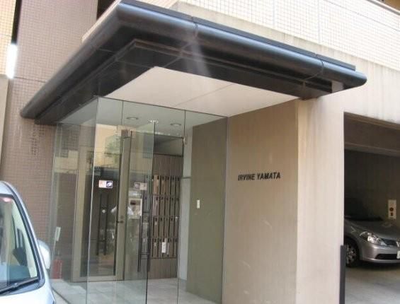 �y�G���g�����X�z�@