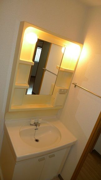 �y���ʏ��z�@