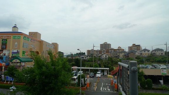 �y���]�z�@