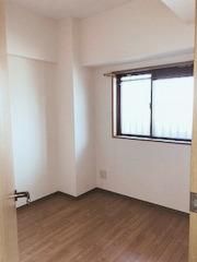 �y�����E���r���O�z�@