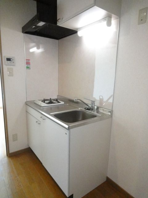 �y�L�b�`���z�@