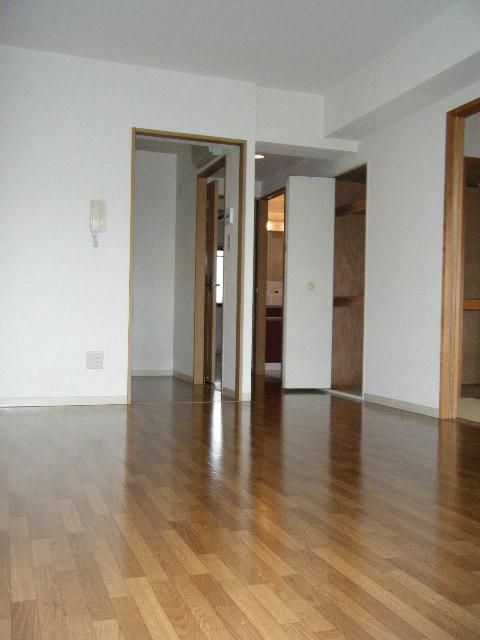 �y���ԁE���r���O�z�@