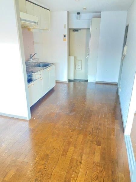 �y���ԁE���r���O�z�@