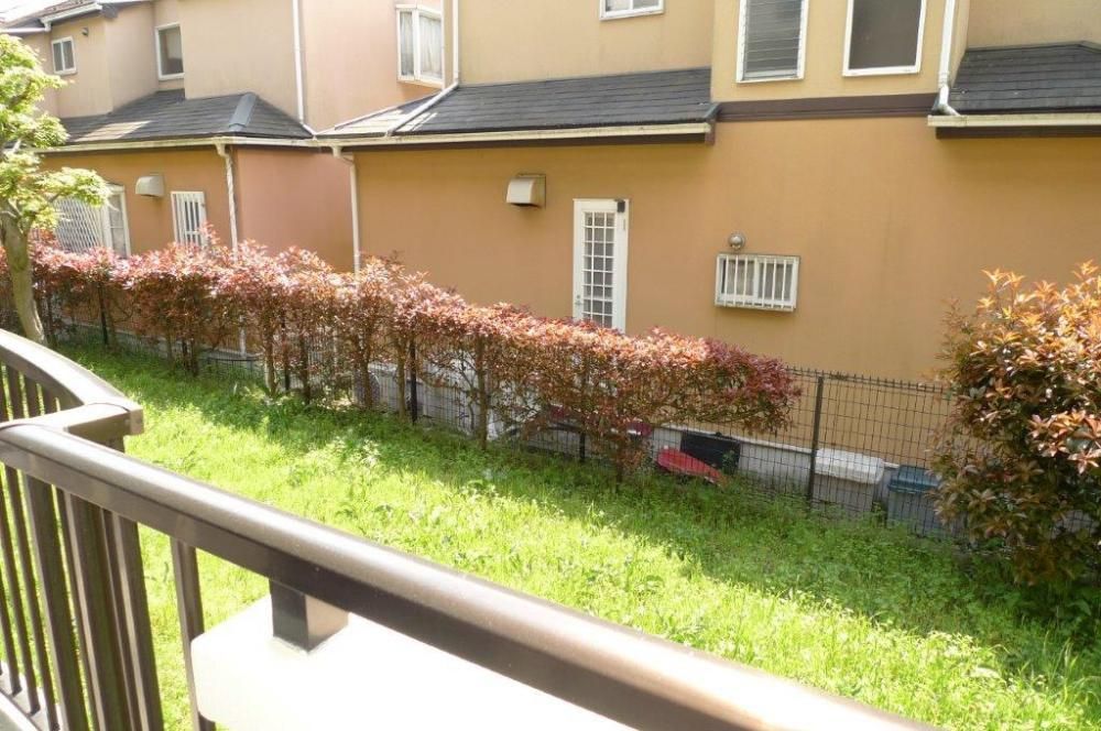 �y���]�z�@