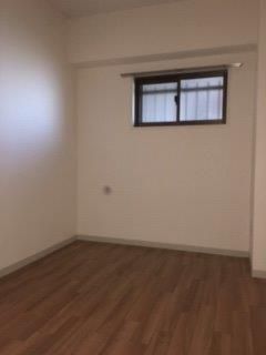 �y�Q���z�@