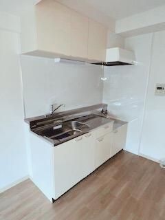 �y�L�b�`���z�@