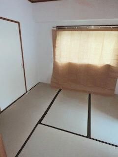 �y�����E���r���O�z�@