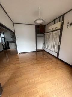 �y���ԁE���r���O�z�@