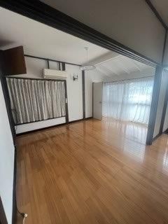 �y�g�C���z�@