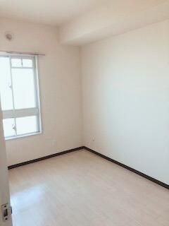 �y�Q���z�@